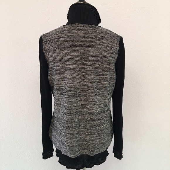 Exclusively Misook Turtleneck Blouse Size M Black - Picture 5 of 6